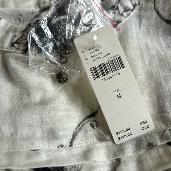 Floral Print Ruffle Sleeve Top - Picture 5 of 8